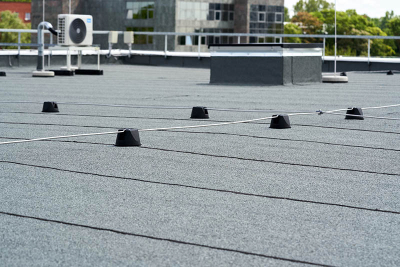 EPDM pressure-sensitive roof seam